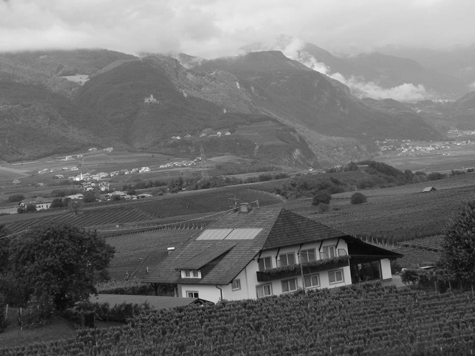 Landhaus Weingut Girlan Exterior foto